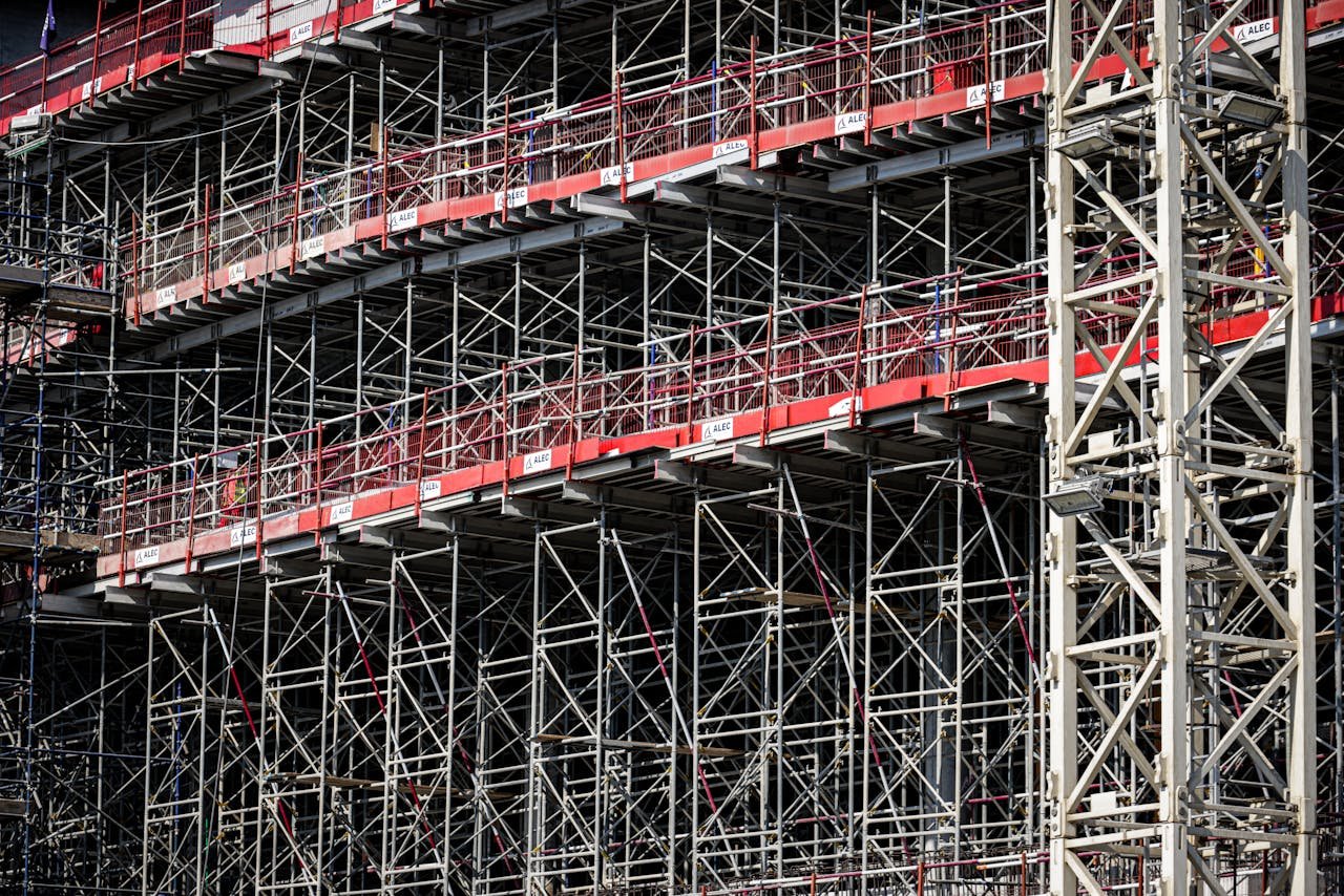 Scaffolding Costs by UK Region: London, Birmingham, Manchester, Leeds