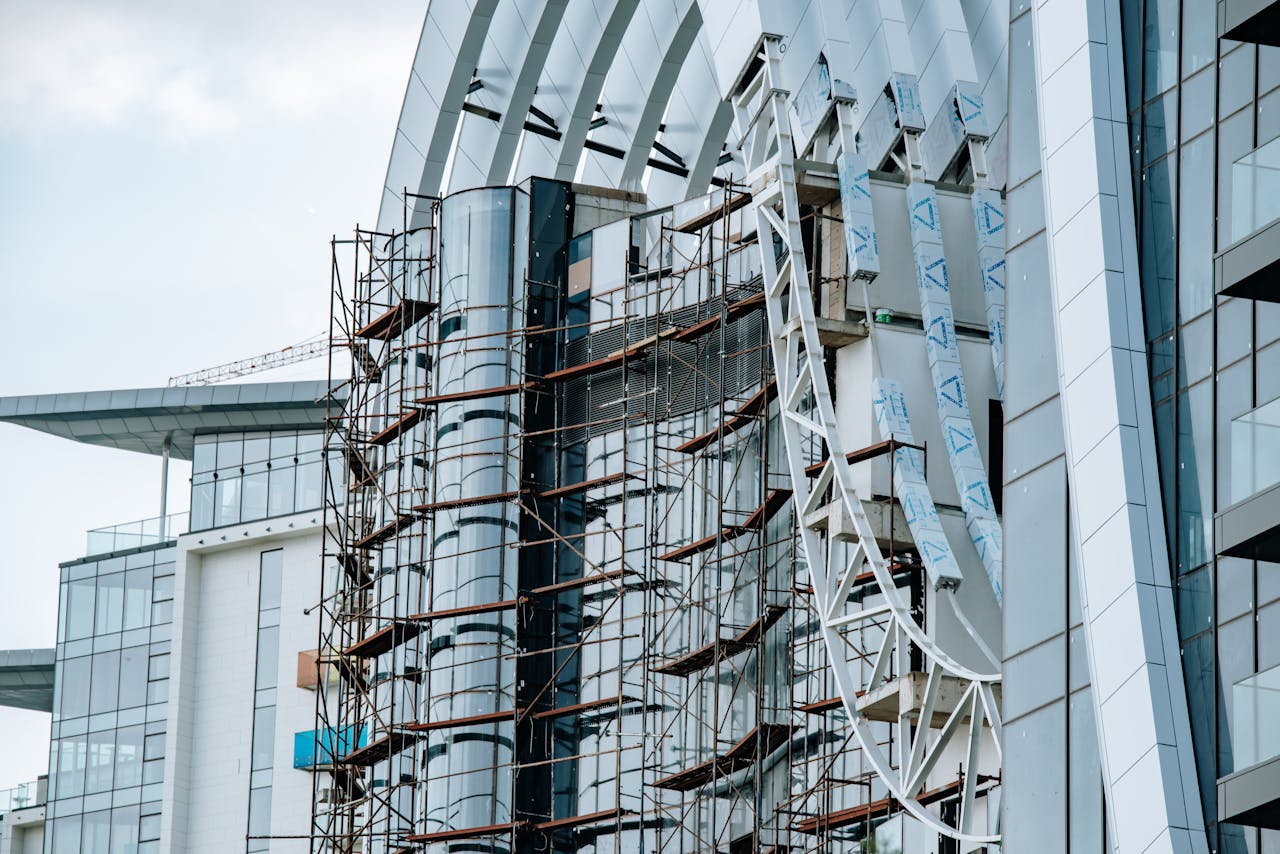 Are Scaffolding Quotes Free? What to Expect from a Survey